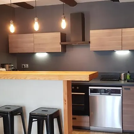 Lodge-sagne Ferme Renovee Au Coeur Du Cantal A Proximite De La Station De Du Lioran *