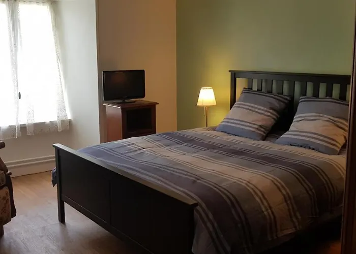 Lodge-sagne Ferme Rénovée Au Cœur Du Cantal à Proximité De La Station De Du Lioran Casa vacanze Neussargues en Pinatelle